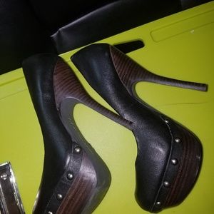 Used Halston Black Heels